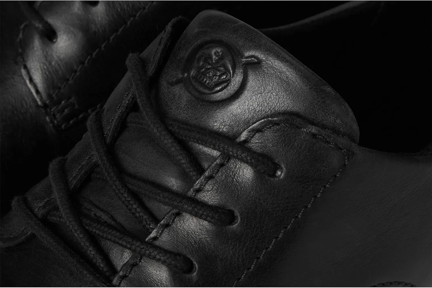 BORN Men's Todd Oxford