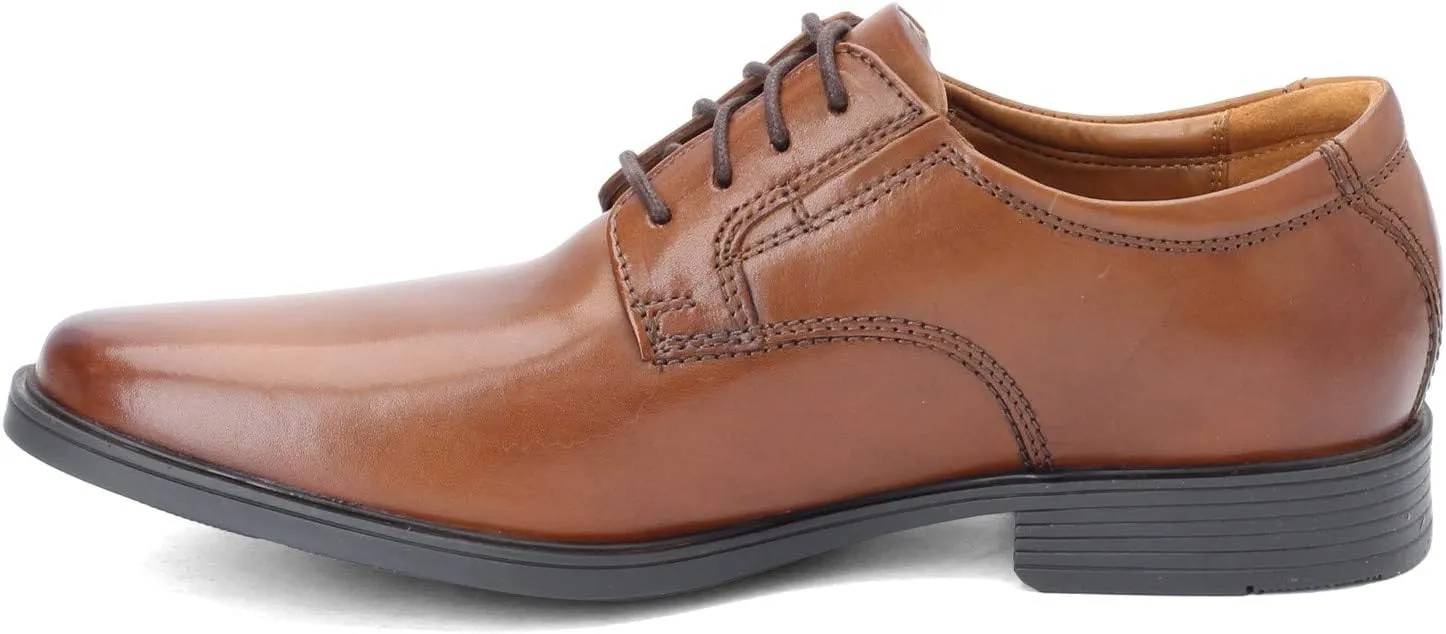 Clarks Men's Tilden Plain Oxford