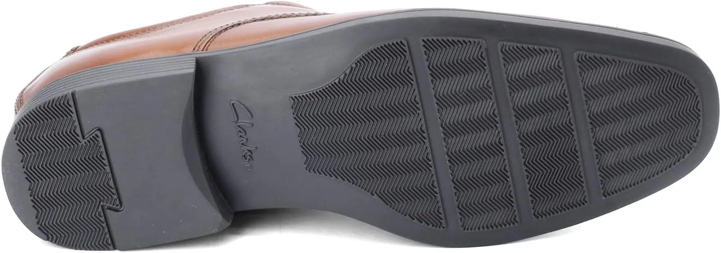 Clarks Men's Tilden Plain Oxford