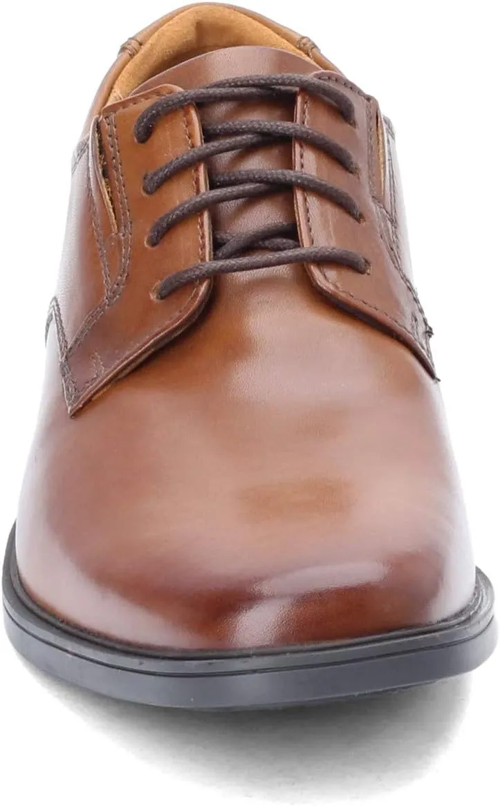Clarks Men's Tilden Plain Oxford