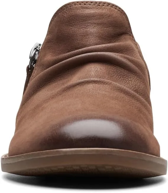 Clarks Women's Camzin Pace Oxford