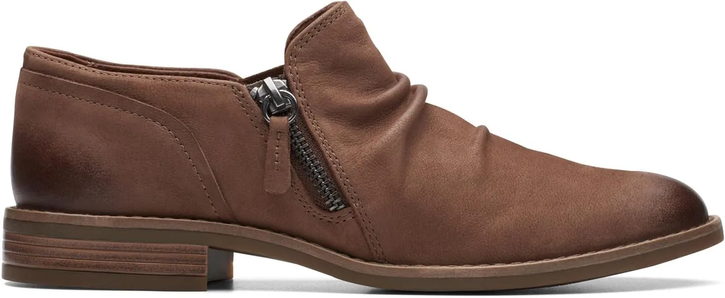 Clarks Women's Camzin Pace Oxford