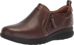 Clarks Women's Un Adorn Zip Loafer Flat