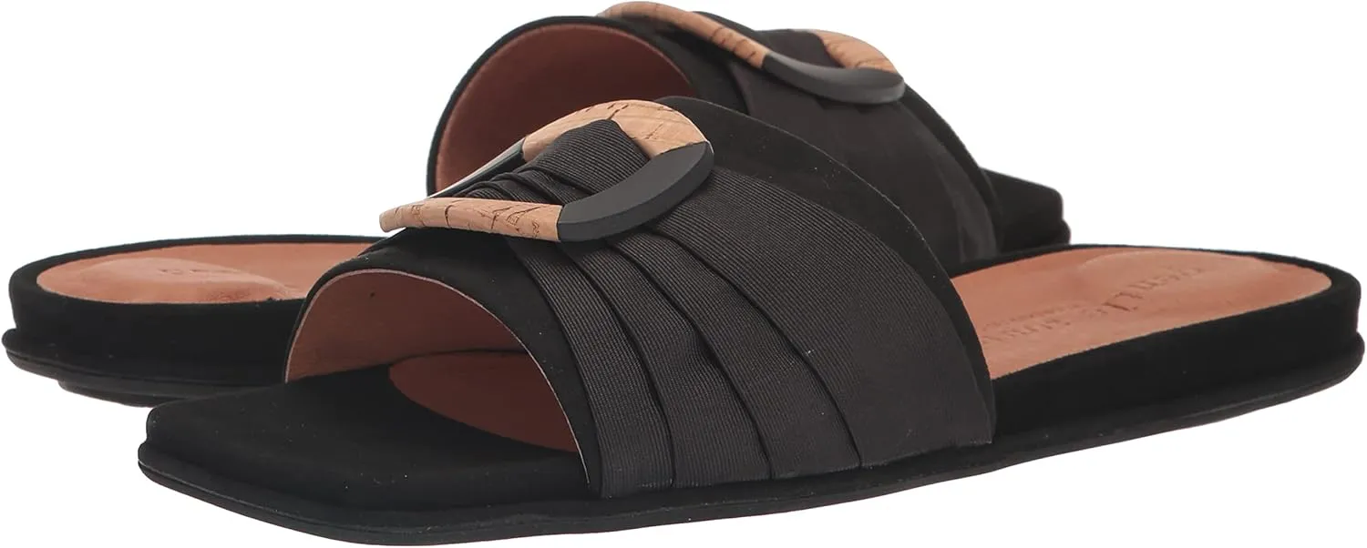 Gentle Souls by Kenneth Cole Women's Rhea Flat Sandal