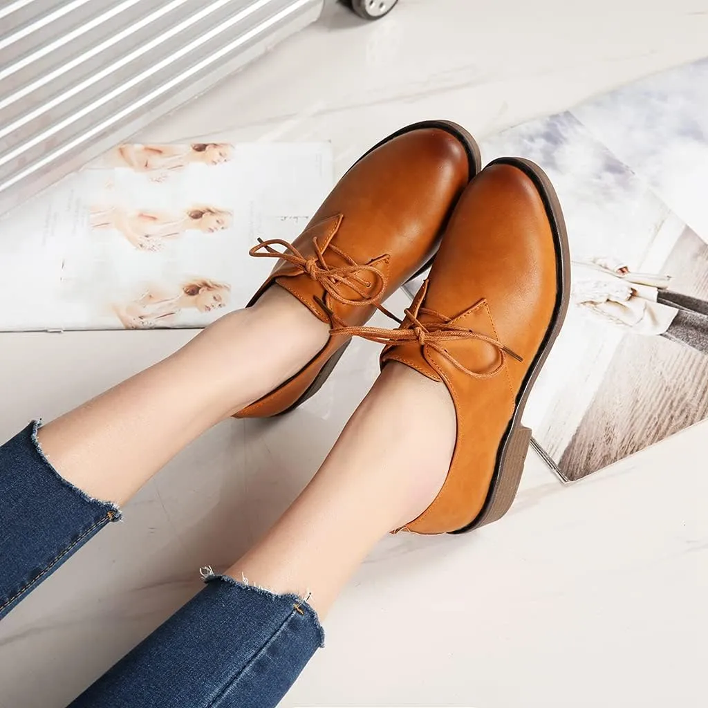 MIOKE Women's Classic Flat Saddle Oxford Shoes Lace Up Wingtip Perforated Low Heel Vintage School Brogues