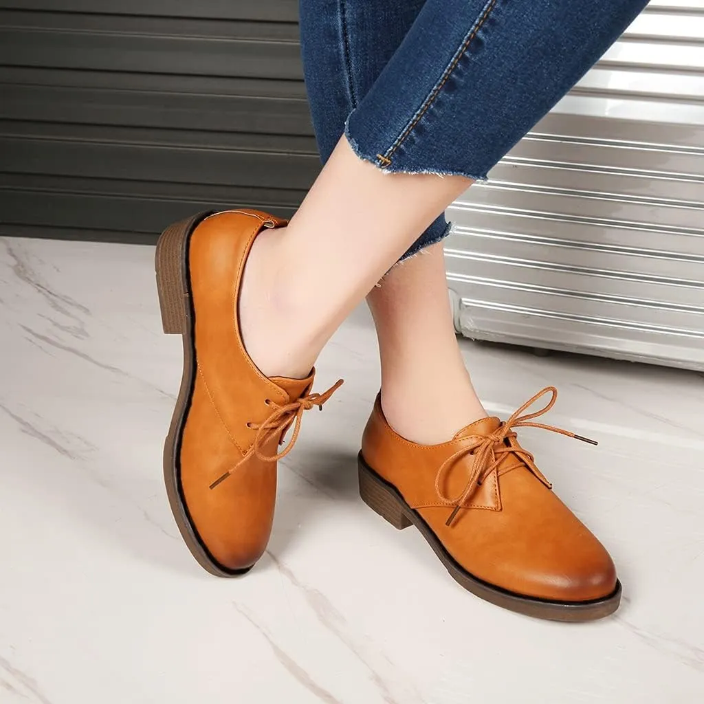 MIOKE Women's Classic Flat Saddle Oxford Shoes Lace Up Wingtip Perforated Low Heel Vintage School Brogues