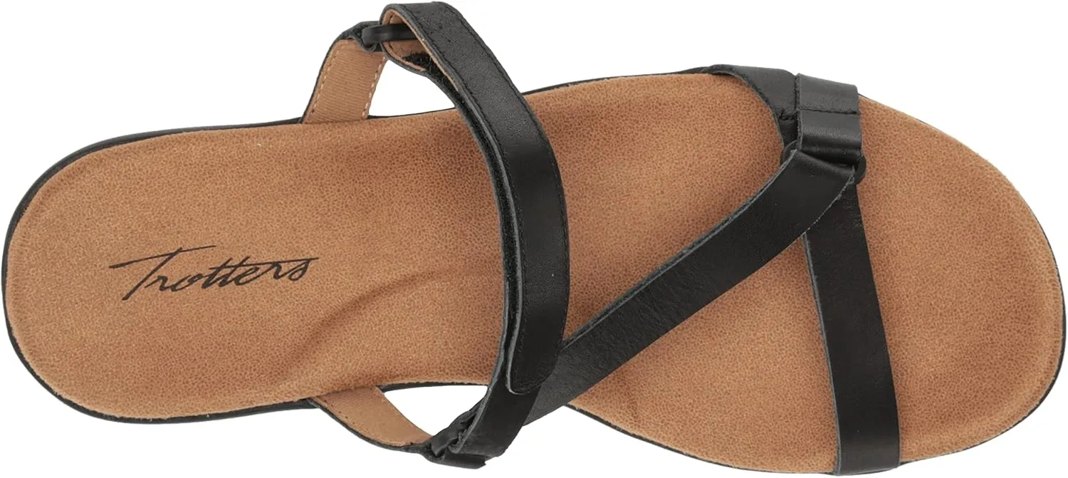 Trotters Women's Raja Flat Sandal