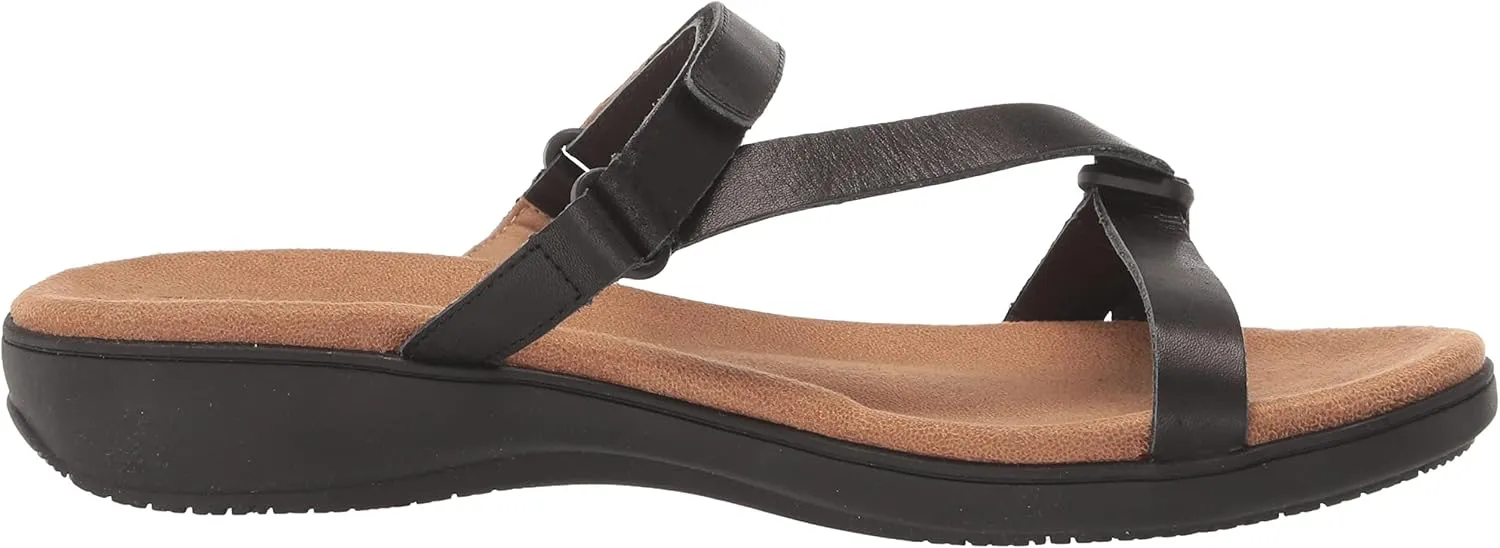 Trotters Women's Raja Flat Sandal