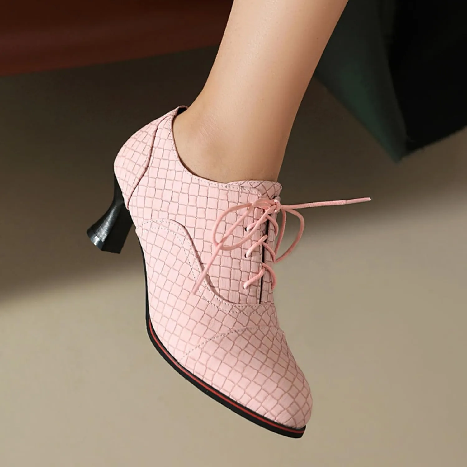 Women's Pointed Toe Lace Up Oxfords Pumps Kitten Low Chunky Heel Classic Brogues Comfortable Slip-On Office Work Business Evening Dress Shoes